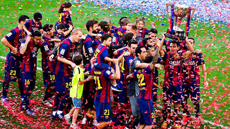 Perayaan juara Barcelona. Copyright: © GETTY IMAGES